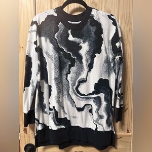 LuLaRoe Black and White Patterned Sweater